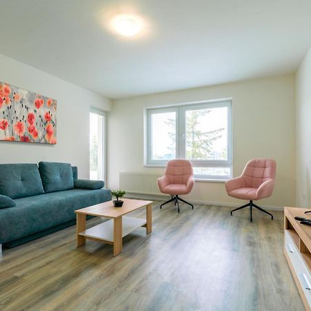 Apartmany Zlatovska Тренчин Екстер'єр фото