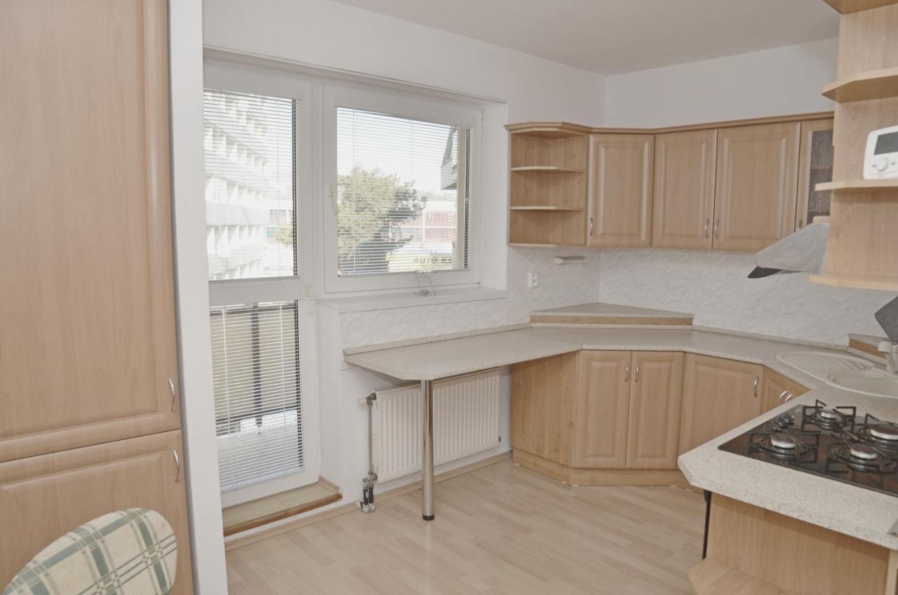 Apartmany Zlatovska Тренчин Екстер'єр фото